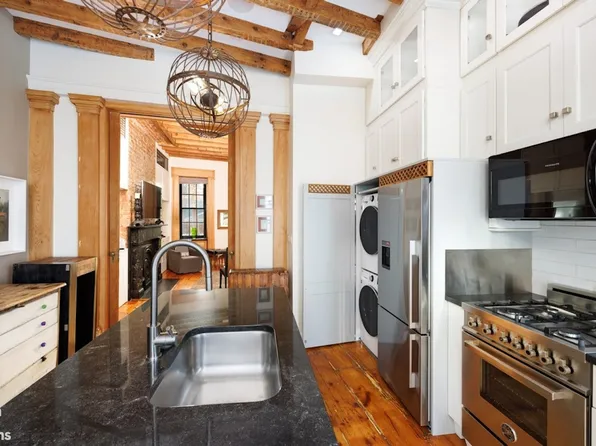 92 Bank Street image 3 of 7