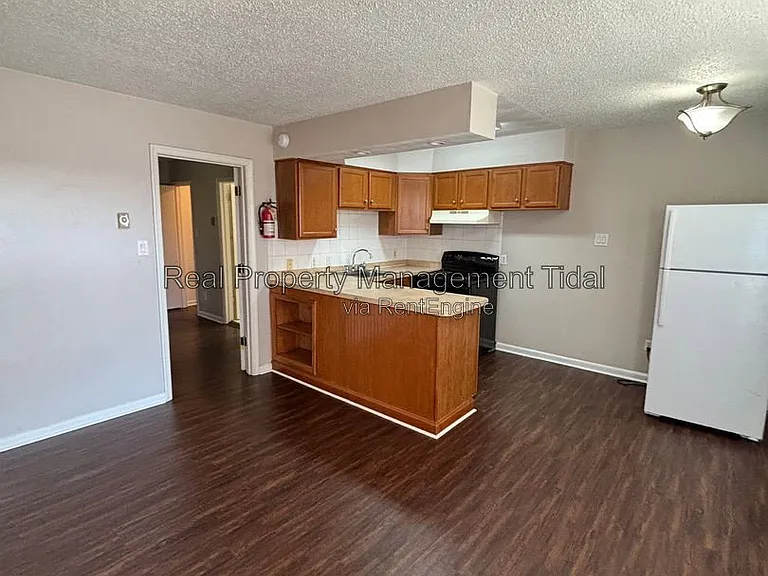 5667 Brickell Rd #20 — Photo 6