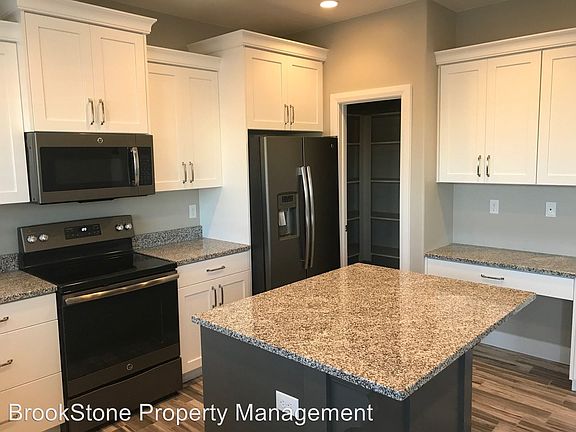 5th image of 2520 Blackhawk Dr Unit 39
