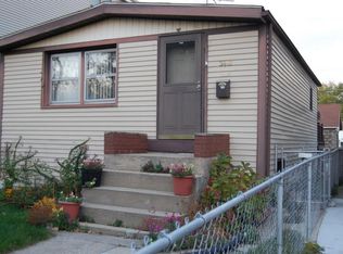 3447 N Kenton Ave, Chicago, IL 60641