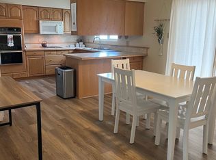 1701 Vassar Dr SE, Albuquerque, NM 87106