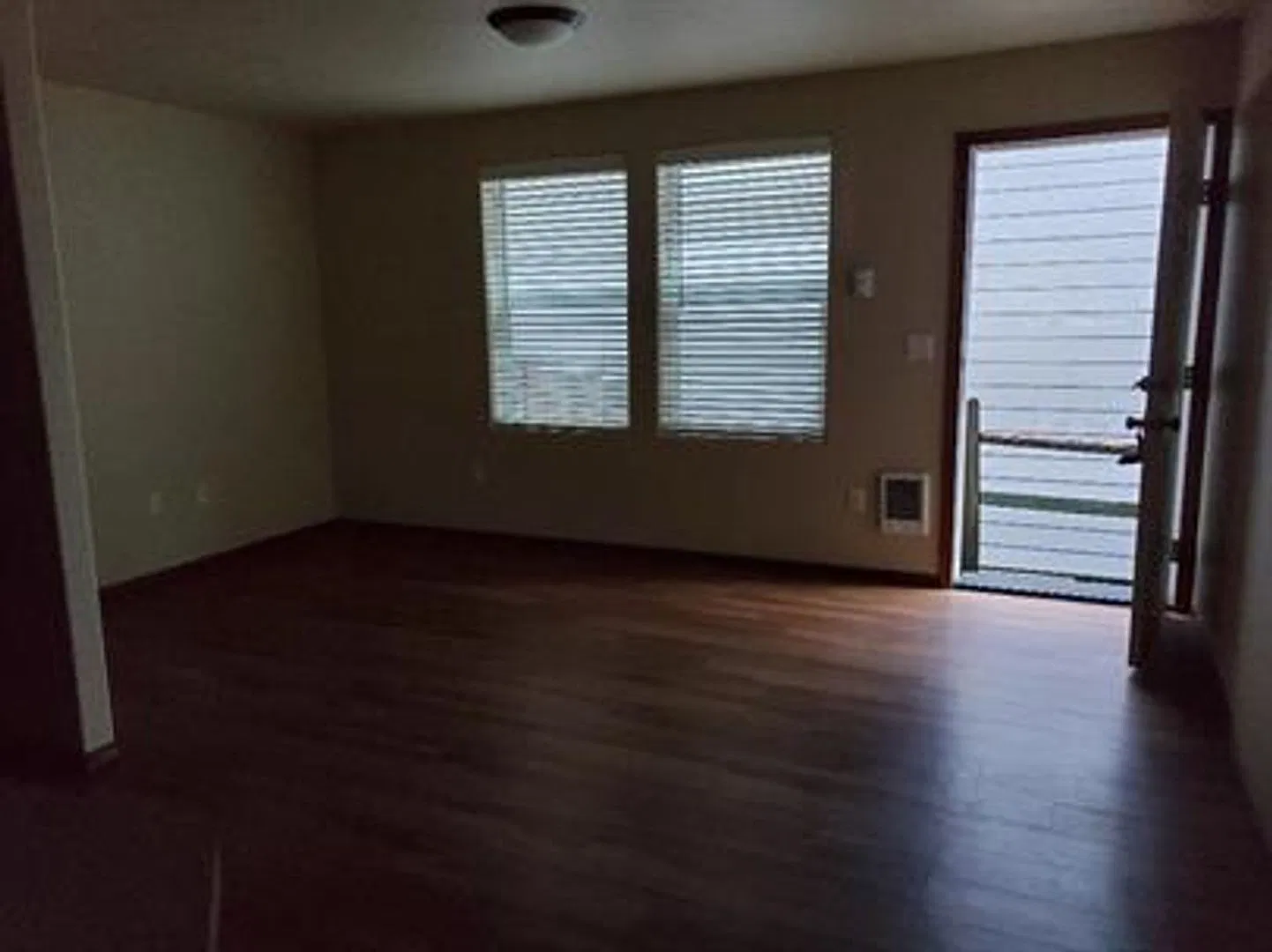 2 Bedroom 1 Bath in Tumwater — Photo 4
