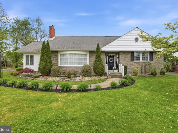 720 Bellevue Ave, Hammonton, NJ 08037