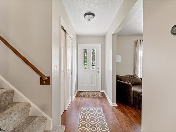 3rd image of 8549 Milmont St NW