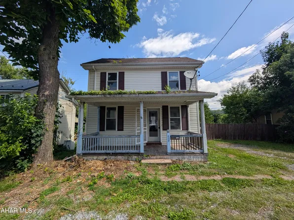 212 Spring St, Bedford, PA 15522