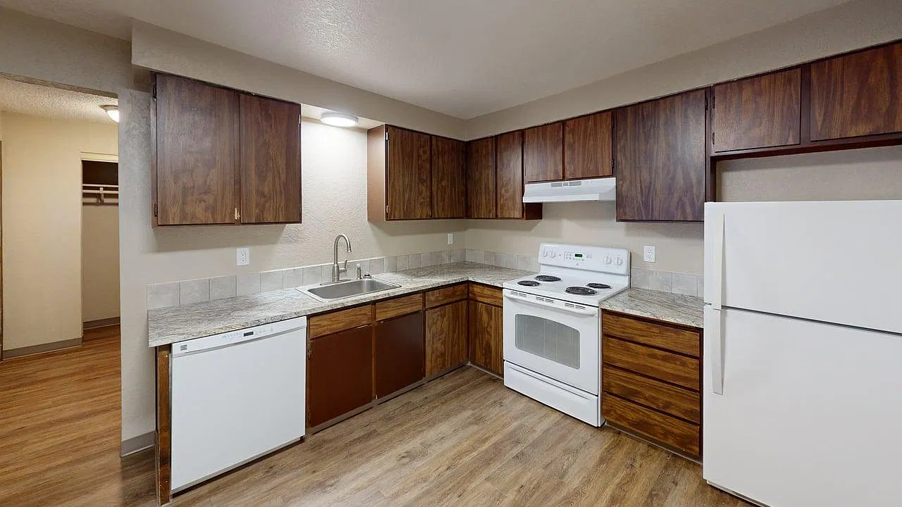 2 bed, $1,150 — Photo 2