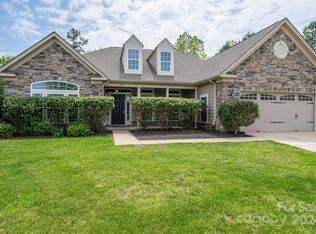725 Heddington Ct, Gastonia, NC 28056