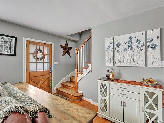 2nd image of 2909 French St