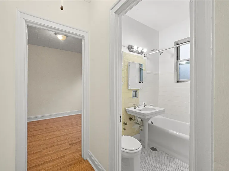 2536 Sawyer LLC — Photo 22