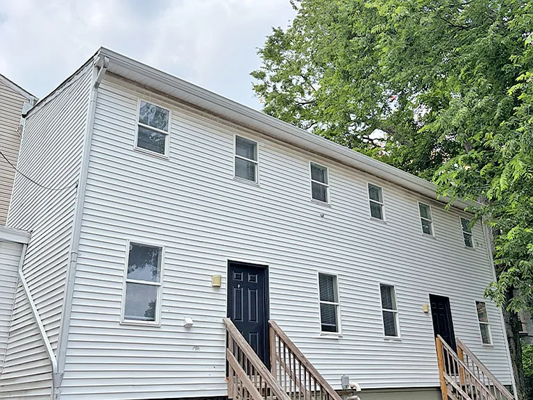22-24 W Hollister St — Photo 2