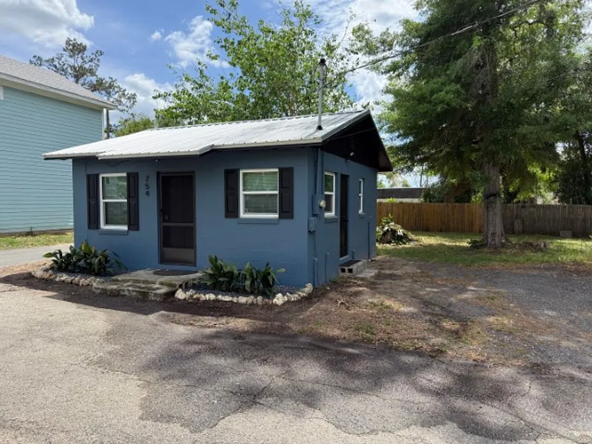 Building Photo - 754 Parklawn Ct
