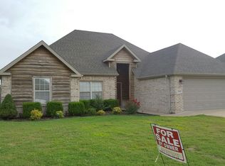 1231 Kensington Dr, Centerton, AR 72719
