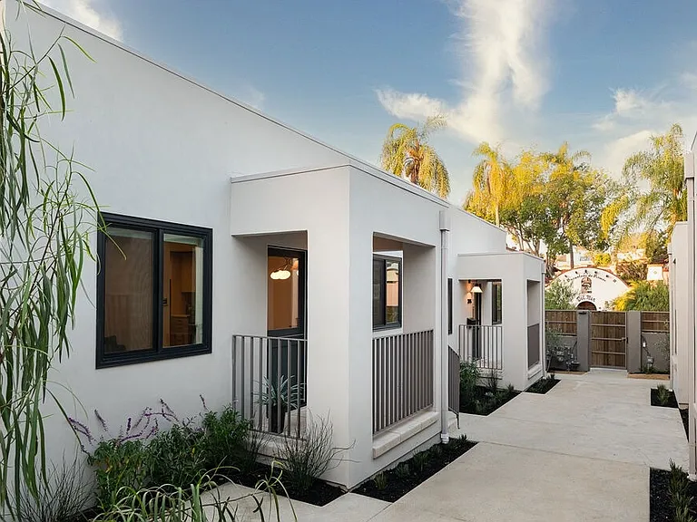 2018 1/2 Vista Del Mar Ave — Photo 19