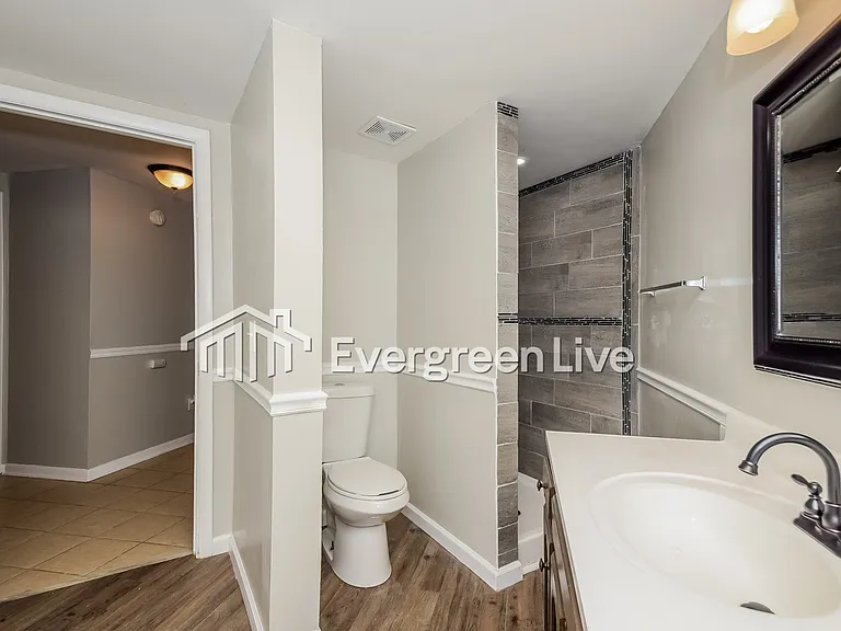 237 Russet Woods Dr — Photo 11