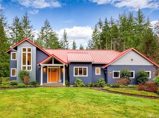 8567 Cherry Orchard Ln NE, Bainbridge Island, WA 98110