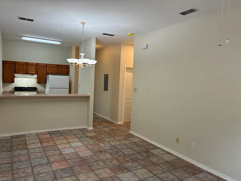 511 Shiloh Dr #14 — Photo 10