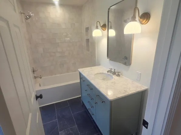 1710 Holiday Dr, Murray, KY 42071