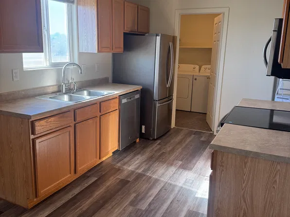 3931 Ariel Ave APT A, Gillette, WY 82718