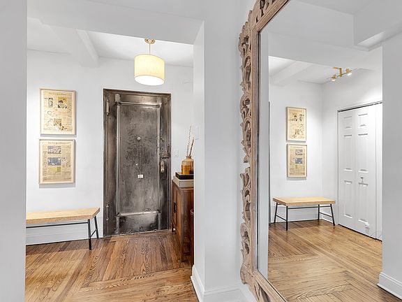 3rd image of 465 W 23rd St APT 5D