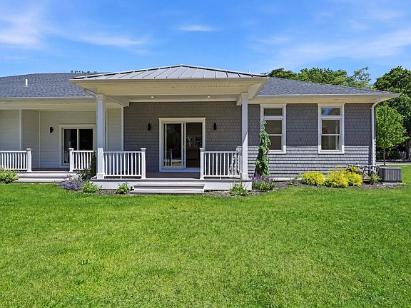 2nd image of 19 Montauk Hwy #7