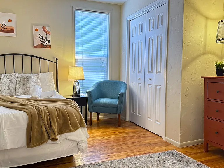 2325 W Pikes Peak Ave — Photo 11