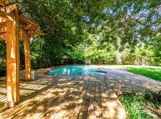 11711 N Willow Cir, Houston, TX 77071