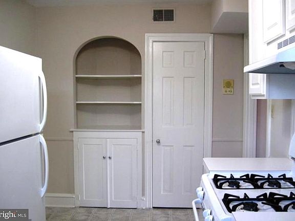 2nd image of 709 N Broom St APT 8