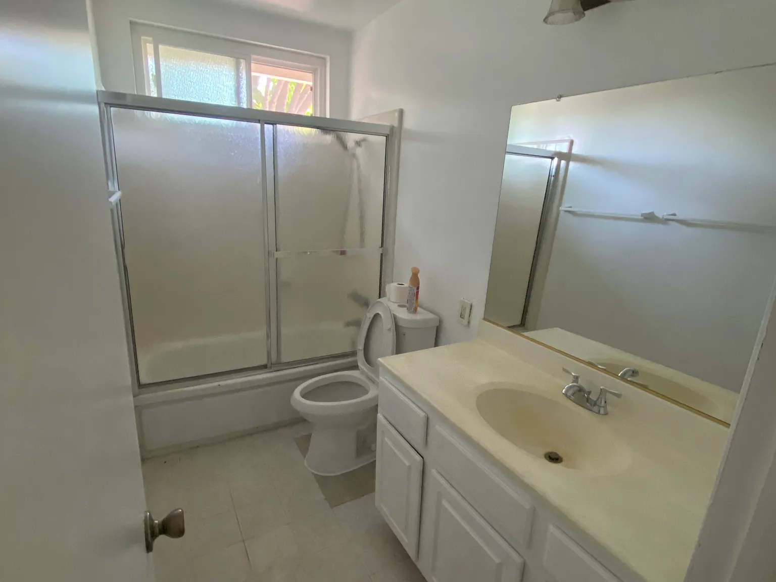 3 bed, 1517 sqft, $3,995 — Photo 4