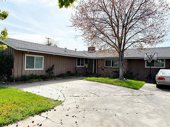 5th image of 1422 Locke Rd