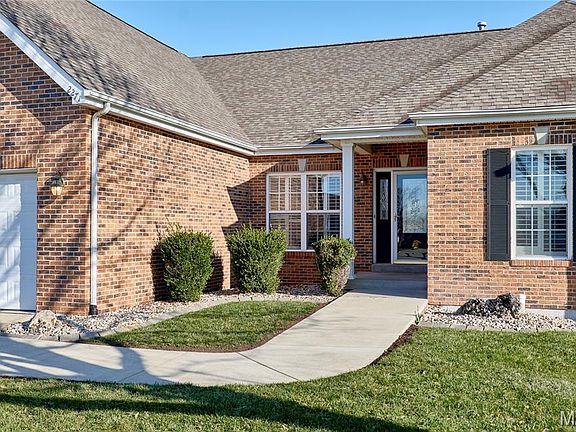 4th image of 2271 Haverford Dr