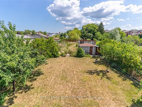 3rd image of 216 Margaret Ave