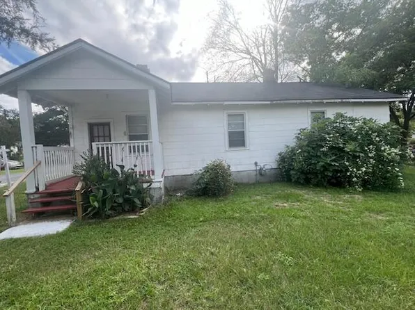 108 Hannah Pickett Third Avenue, Rockingham, NC 28379