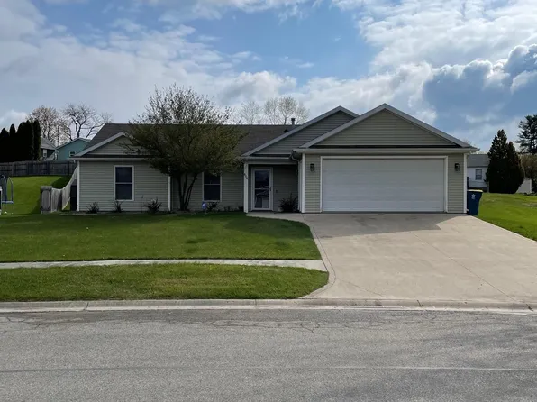 808 Steven Lee Dr, Angola, IN 46703