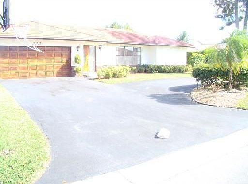 1st image of 357 NW 101st Ave