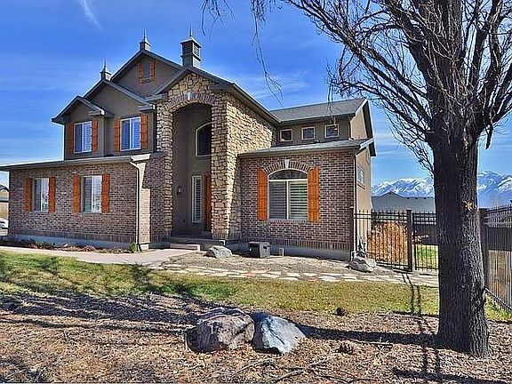 2nd image of 1287 W Alta Creek Cir