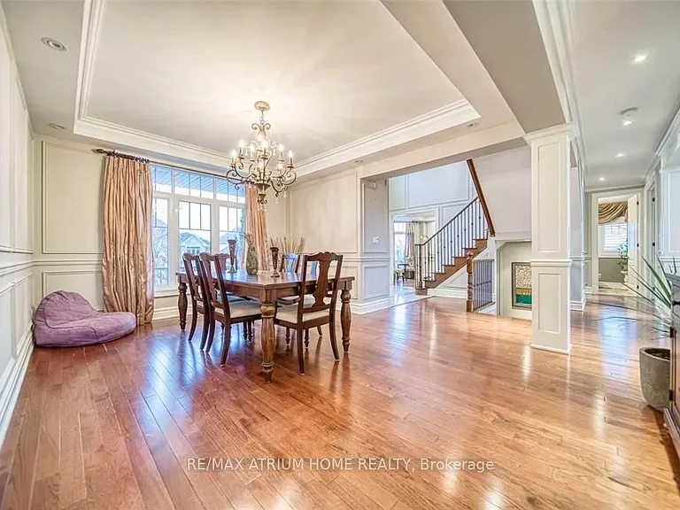 18 Soleil Blvd — Photo 8
