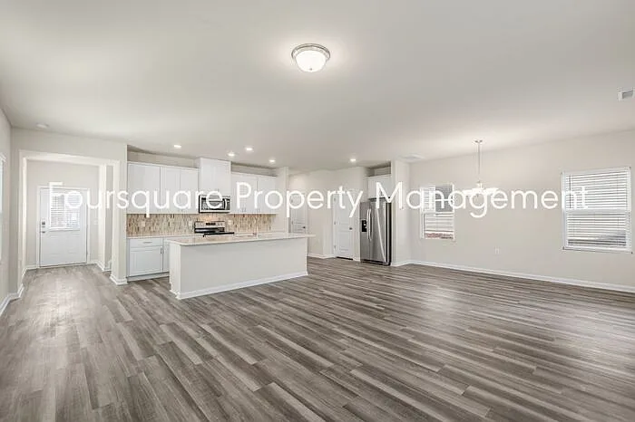 315 Joneshaven Dr — Photo 8