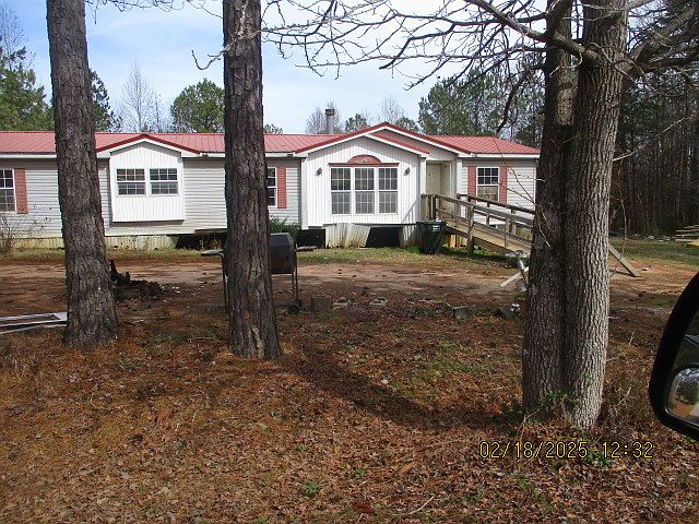 1st image of 379 Brookside Dr