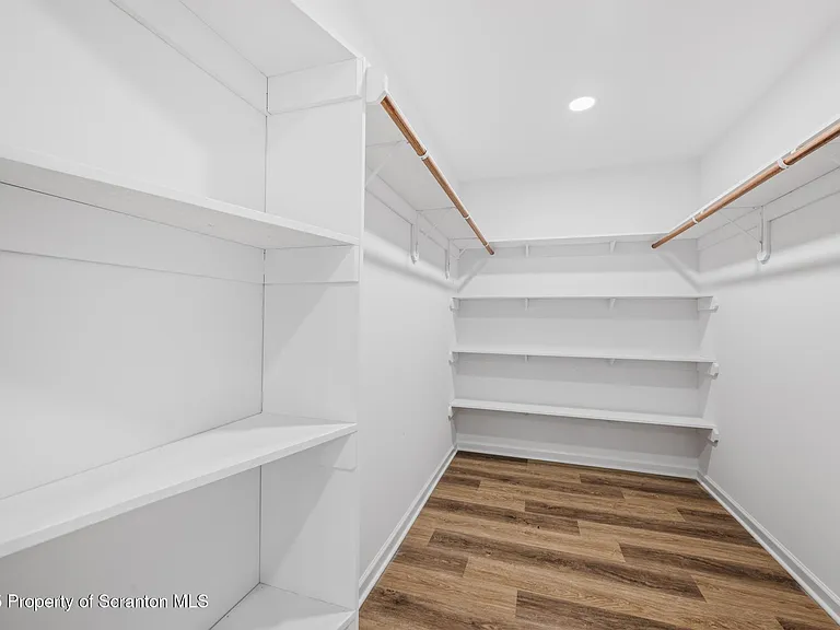 25-36 Zackery Way — Photo 13