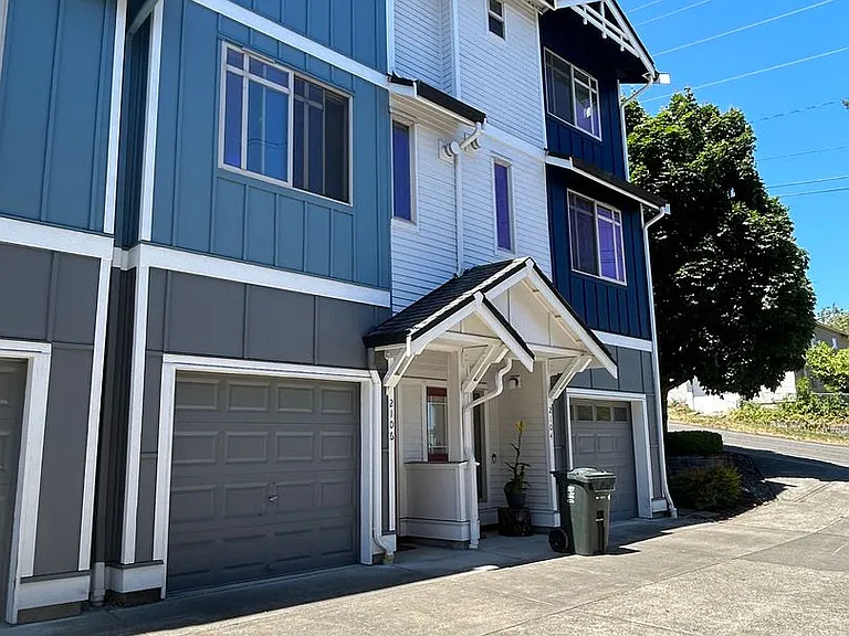 2106 Yakima Ct — Photo 3