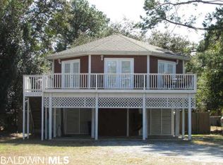 625 Canal Dr, Gulf Shores, AL 36542