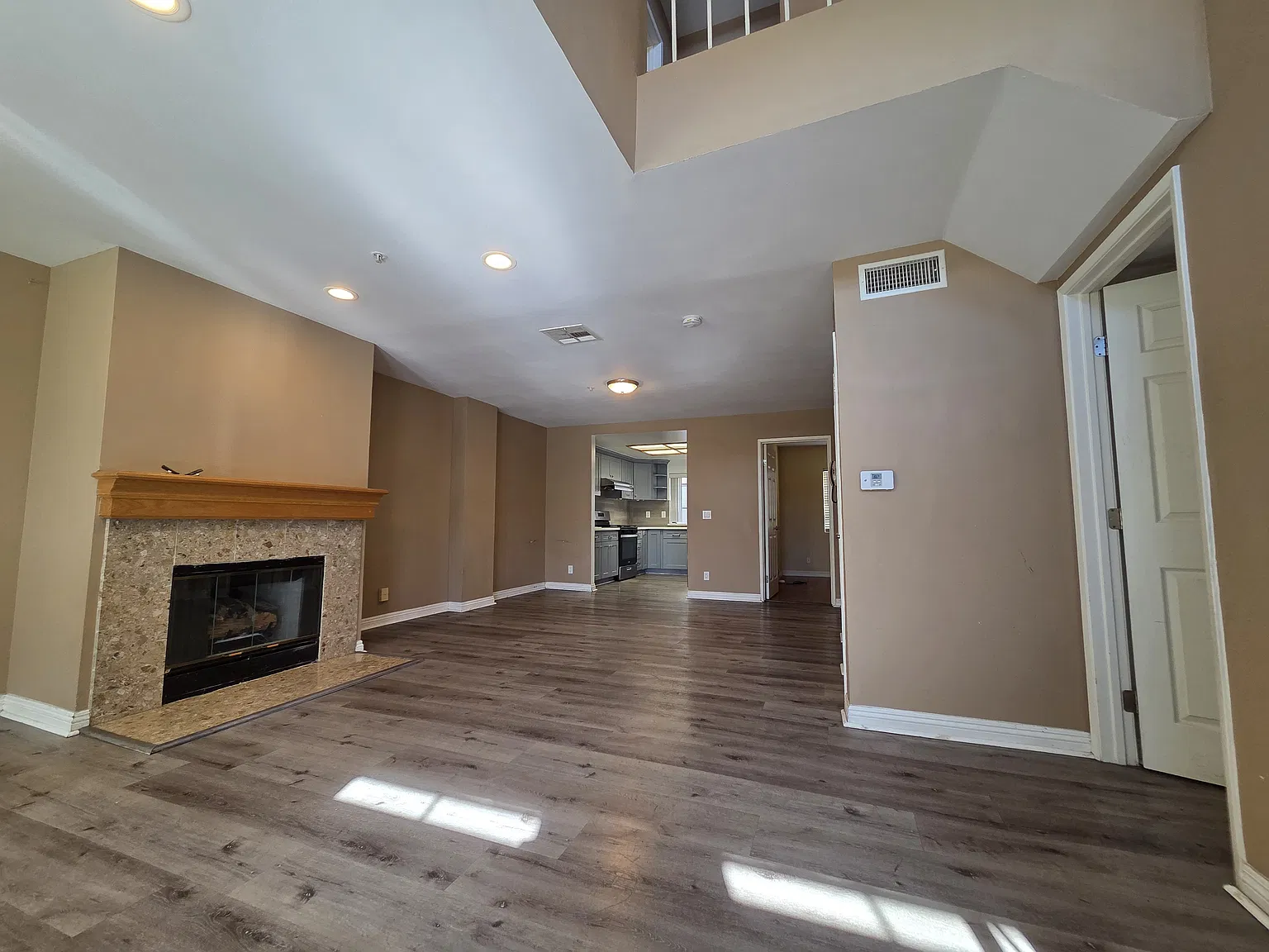 3 bed, 1618 sqft, $3,850 — Photo 4