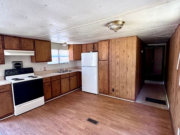 4th image of 524 Arnall Dr #518