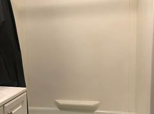 311 Willis Ave #311, Mineola, NY 11501