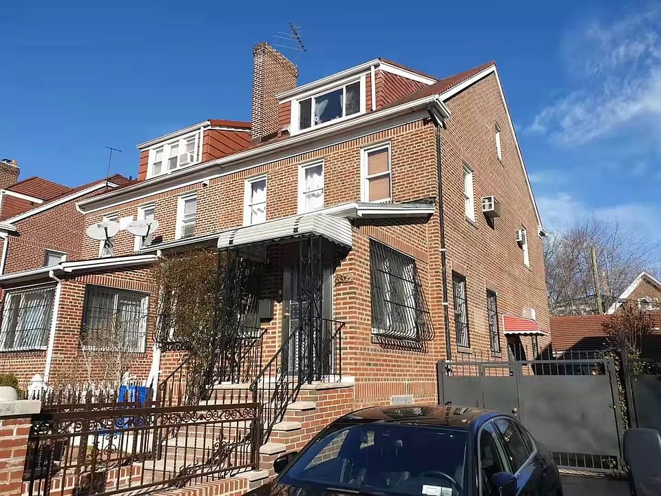2nd image of 3327 87th St