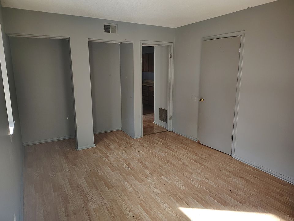 2nd image of 434 S Gosse Blvd #444