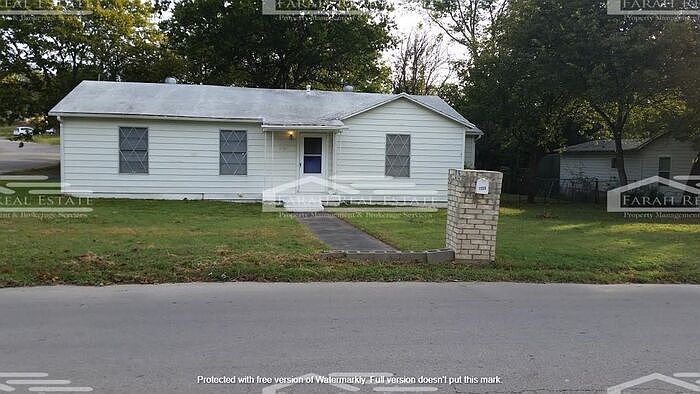 1st image of 2720 Beverly Hills Dr
