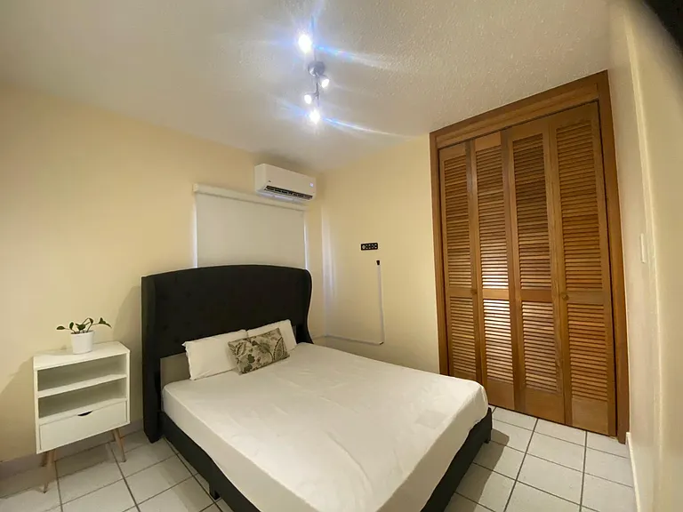 471 Sergio Cuevas Bustamante #471 — Photo 6