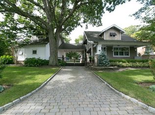 148 Monmouth Rd, Oakhurst, NJ 07755