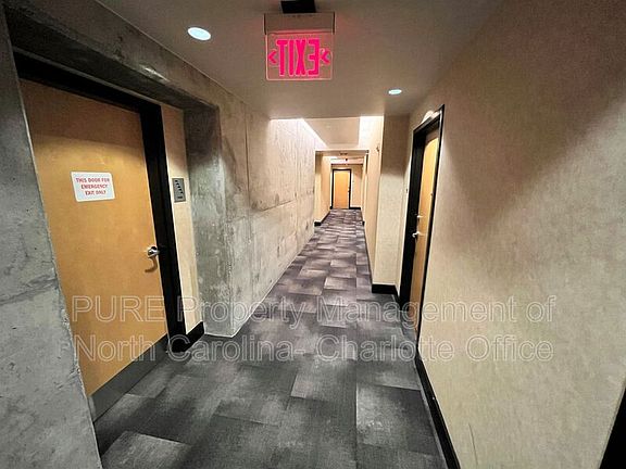 4th image of 210 N Church St Unit 1615